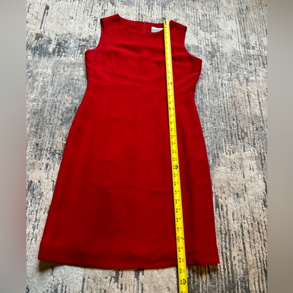 Red collectibles by Petite Sophisticate sheath dress size 2P - Picture 4 of 12